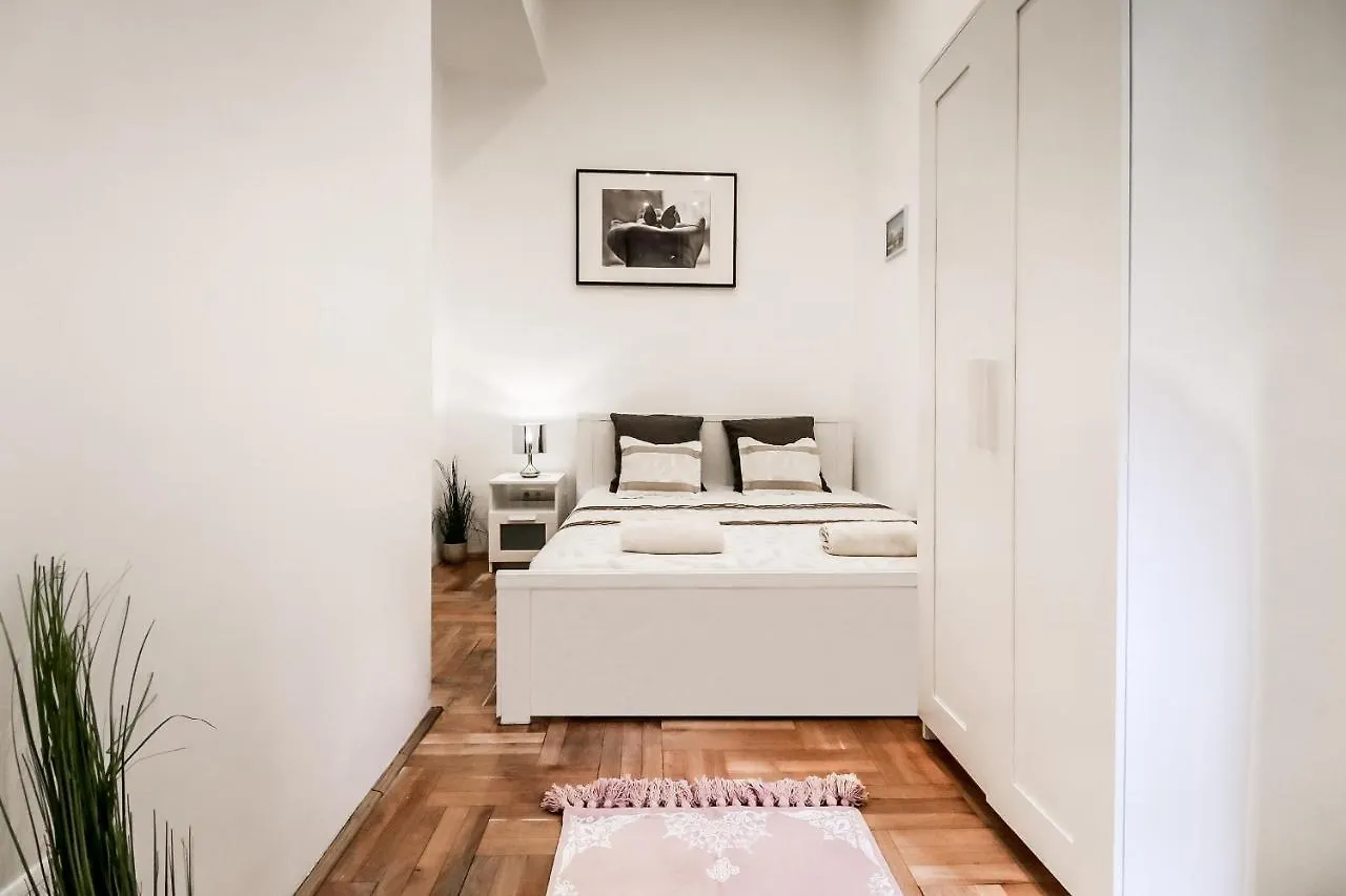 Real Apartments Klauzal II Budapest 0*,